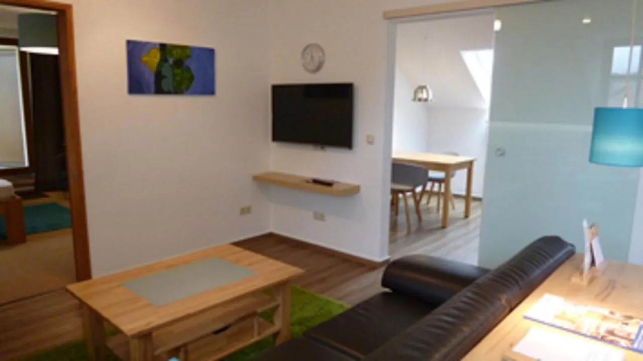 **** Aparthotel Ferienwohnungen Familie Neubert Nordheim am Main Deutschland